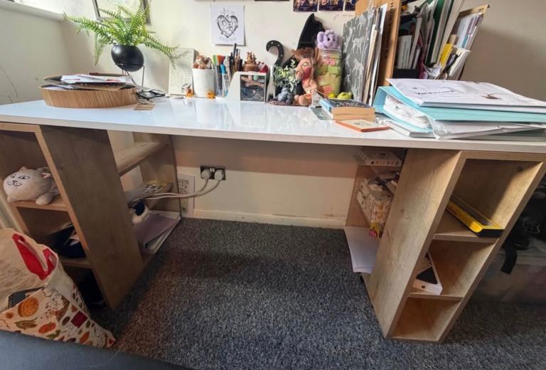 White desk for sale 