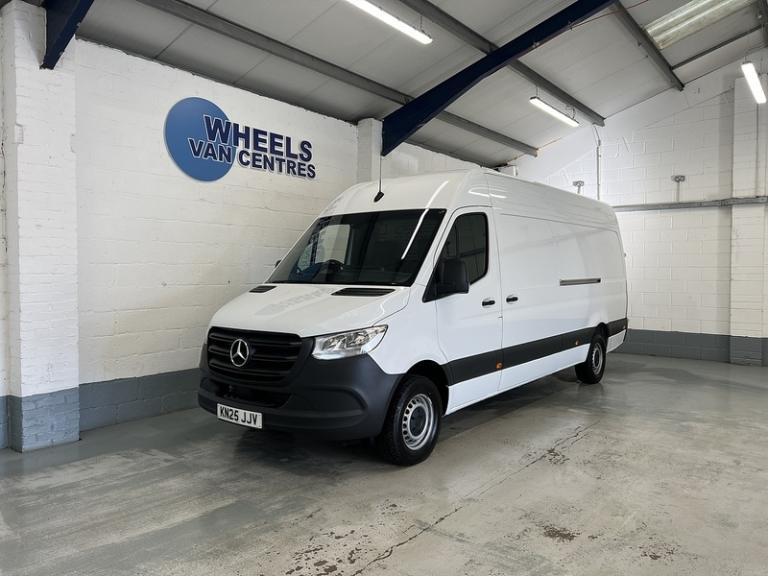 2025 Mercedes-Benz Sprinter 2.0 315 CDI PRO Panel Van 5dr Diesel Manual RWD L3 H2 Euro 6 (s/s) (1...