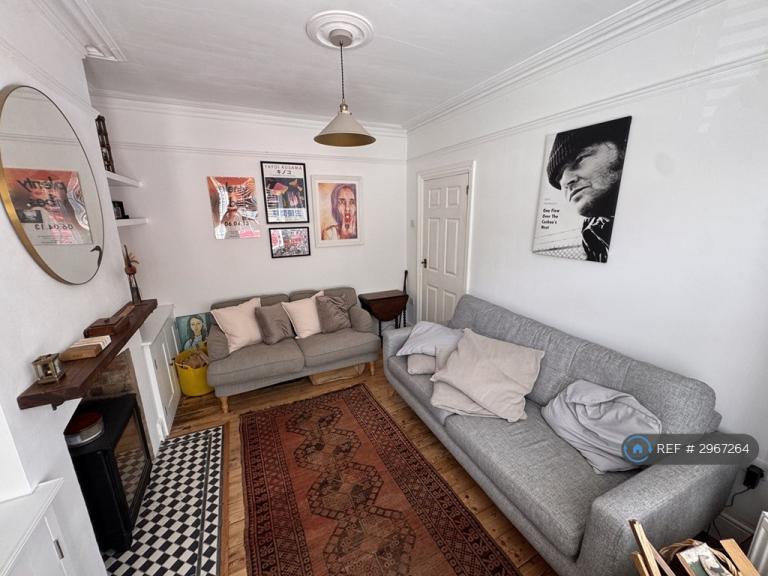 3 bedroom house in Hitchin Road, Luton, LU2 (3 bed) (#2967264)