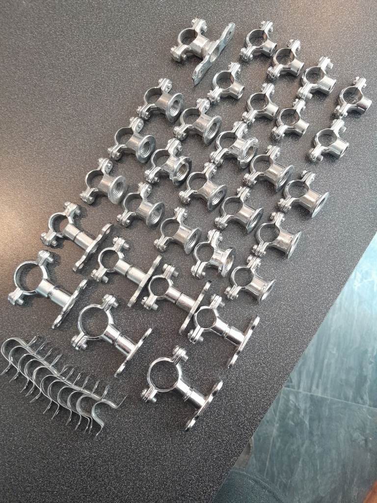 15mm / 22mm Chrome Pipe Brackets