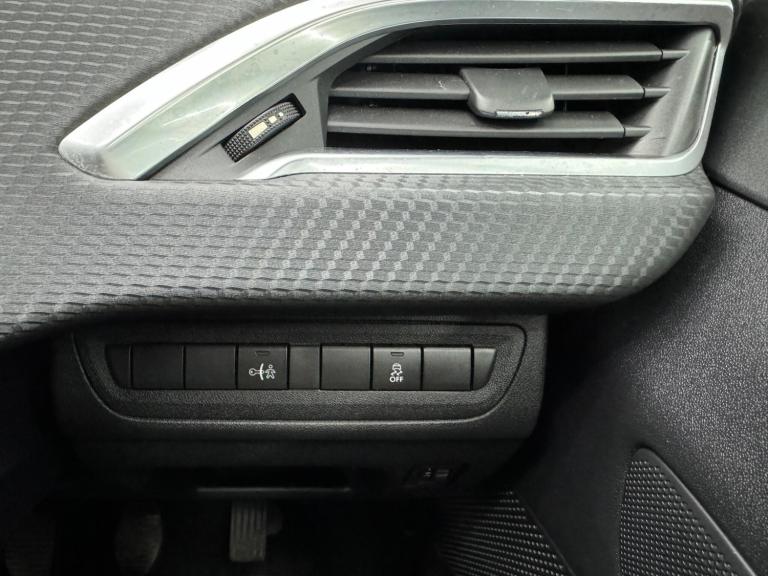 2016 Peugeot 2008 1.6 BlueHDi 100 Active 5dr [Non Start Stop] HATCHBACK DIESEL Manual