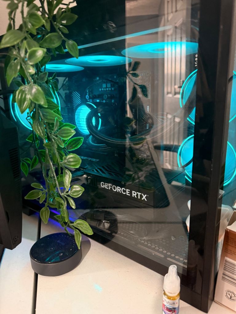 Full Setup Gaming PC  RTX 5070 Ryzen 7800X3D 32gb DDR5