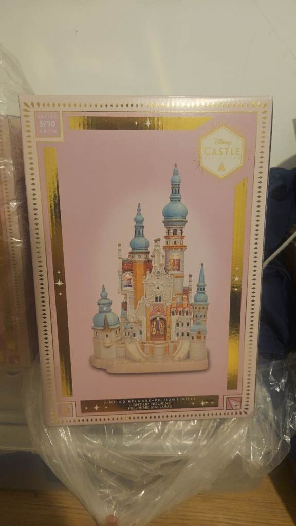 Disney Castle Rapunzel Corona Castle Collection Light-Up Figurine (Limited Release 5/10)