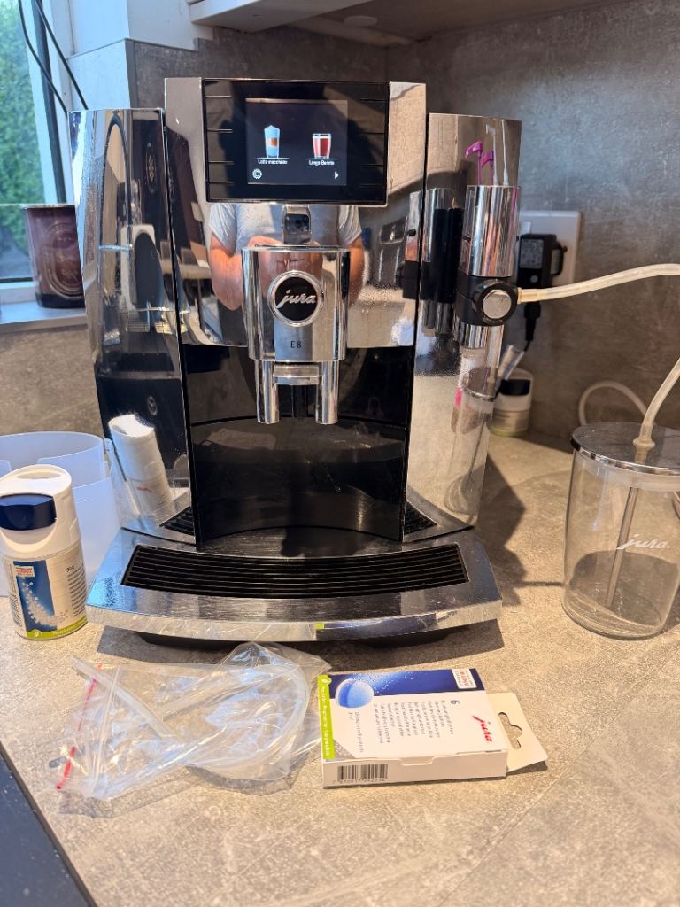 Jura E8 super automatic bean to cup coffee machine