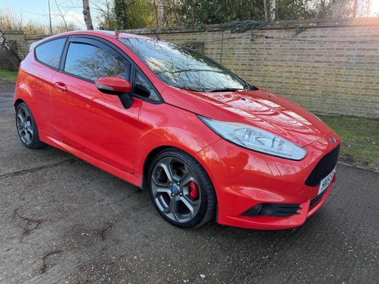 2015 Ford Fiesta 1.6 EcoBoost ST-3 3dr HATCHBACK Petrol Manual