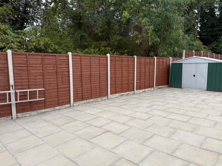 Garden Fence Panel Painter 