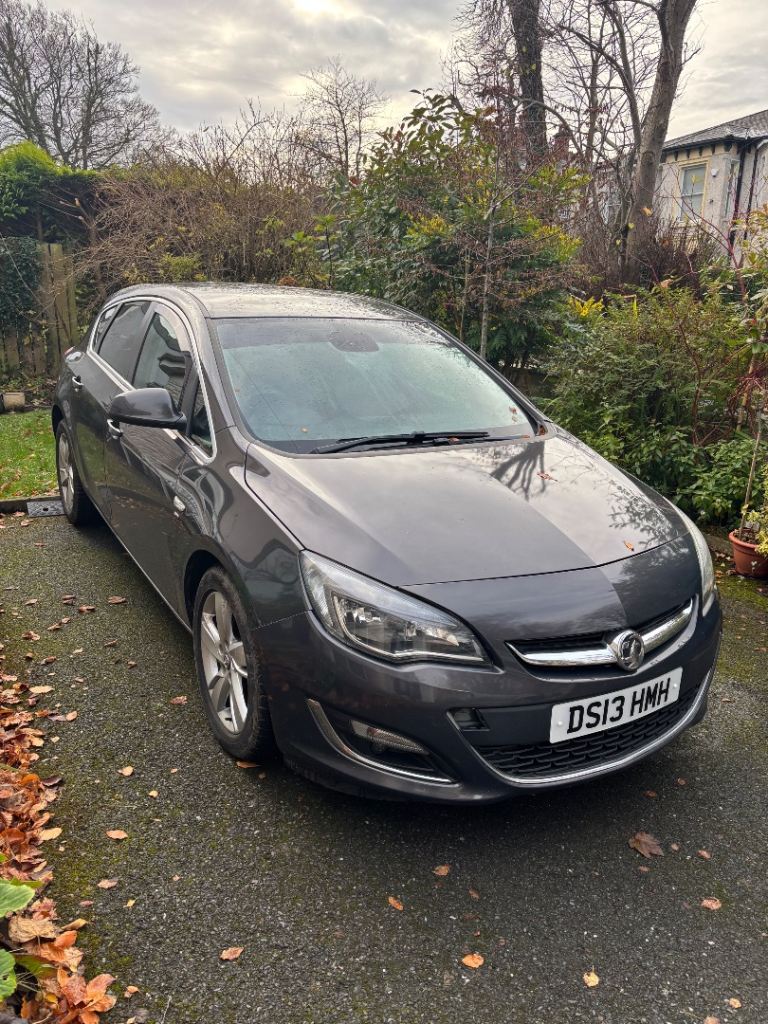 Vauxhall, ASTRA, Hatchback, 2013, Manual, 1956 (cc), 5 doors