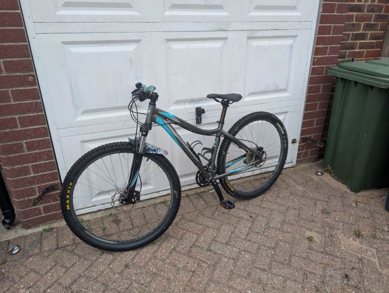 Specialized Myka Sport Disc 29er Womens Mountain Bike Grey 27 Speed M/17" Frame VGC
