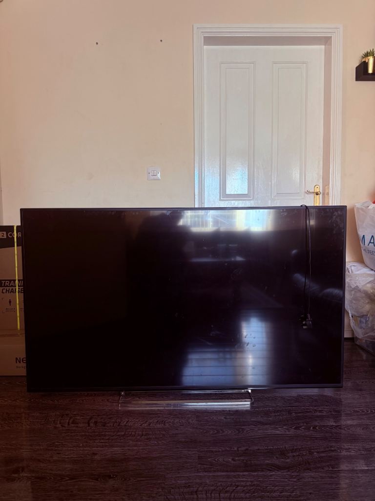 65” Toshiba Large Screen TV – Great Picture & Sound | Home Cinema Ready