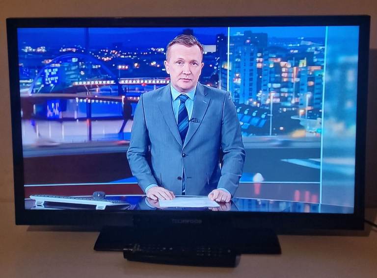 32 Inch HD Freeview TV