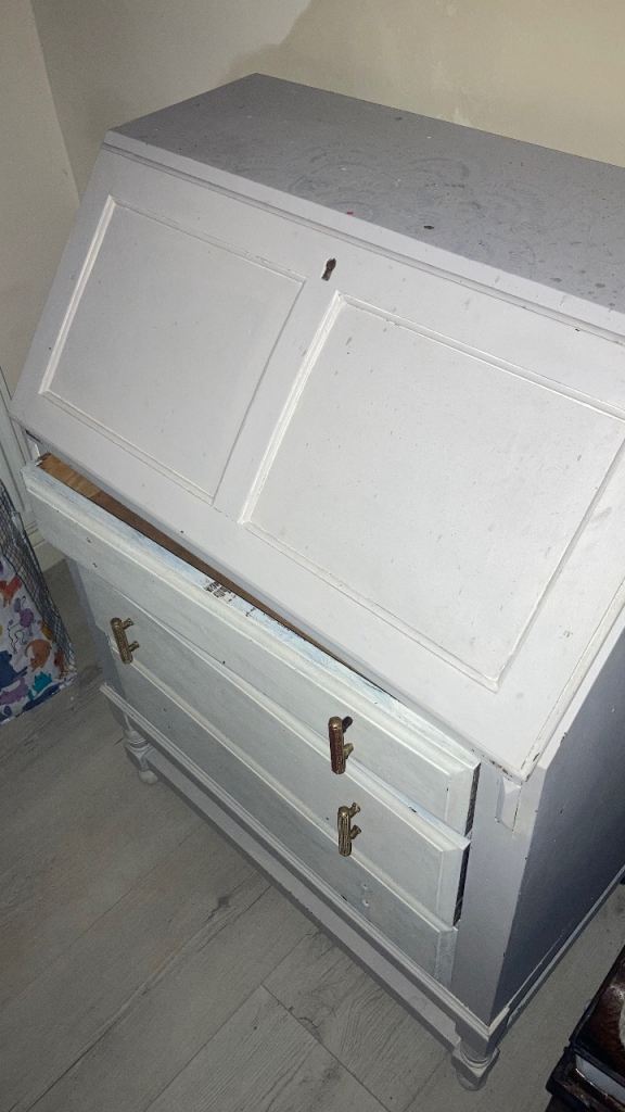 Upcycle project writing desk/bar