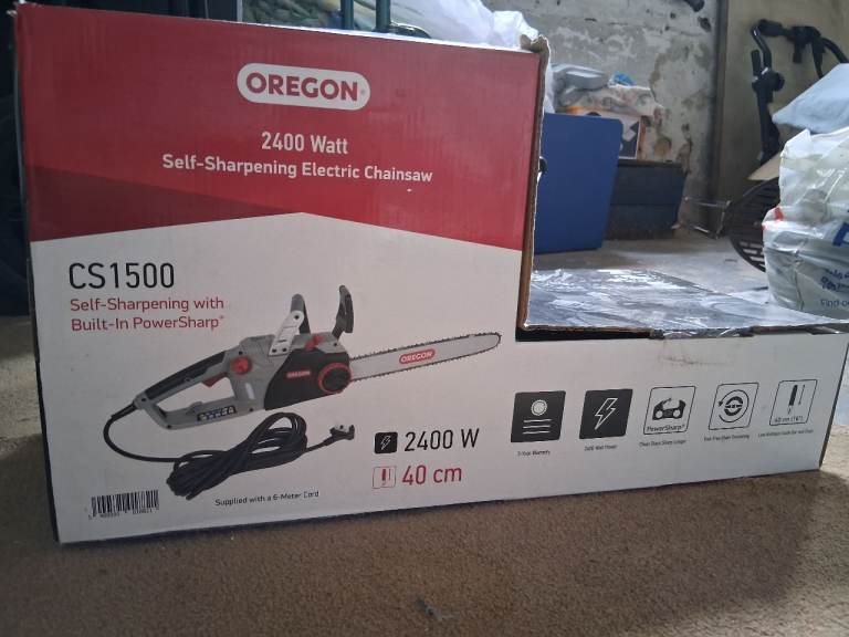 New in box Chainsaw Oregon CS1500 40cm self sharpening