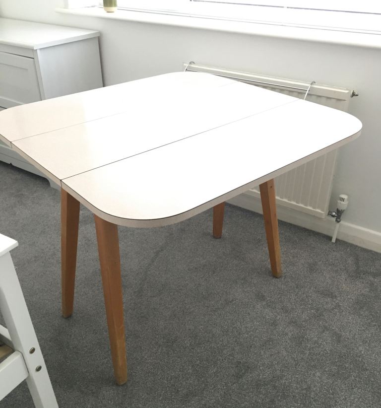 Original 1960s Formica drop leave table. Beige