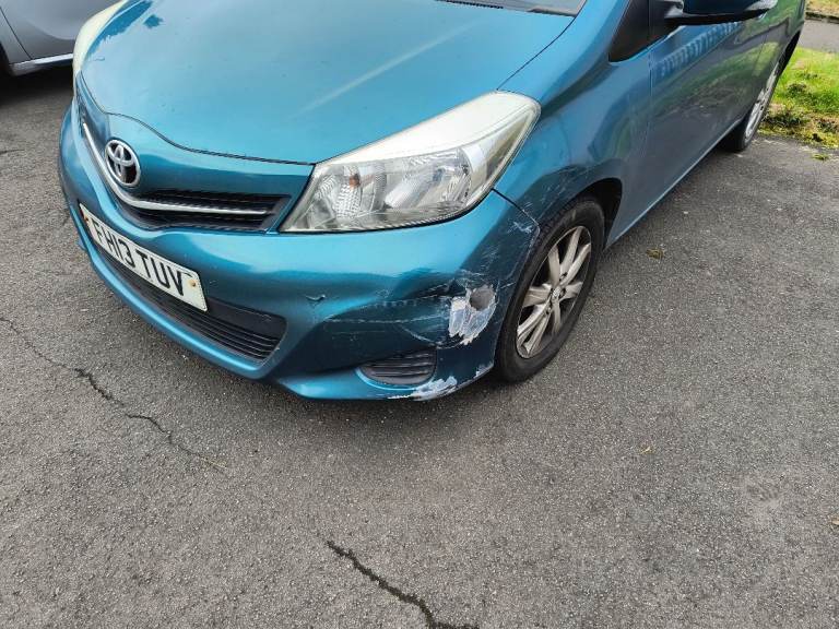 car mechanic to fit a car bumper