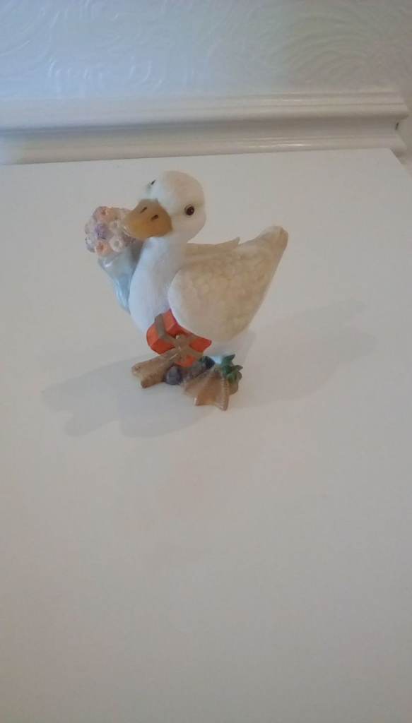 Leonardo Collection Dizzy Duck