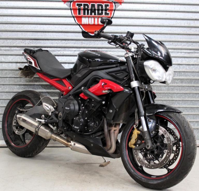 2013 62 TRIUMPH STREET TRIPLE R 675 675R BLACK/RED TRADE SALE NEW MOT 34K