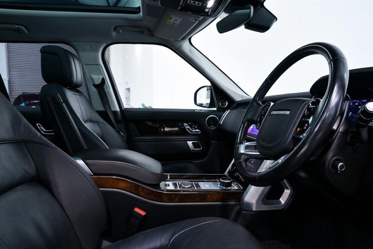 2021 Land Rover Range Rover 2.0 P400e 13.1kWh Vogue BLACK PACK PAN ROOF SUV 5dr Petrol Plug-in Hy...