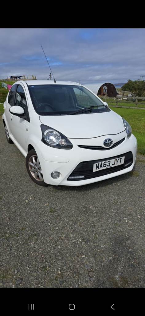 Toyota, AYGO, Hatchback, 2013, Manual, 998 (cc), 5 doors