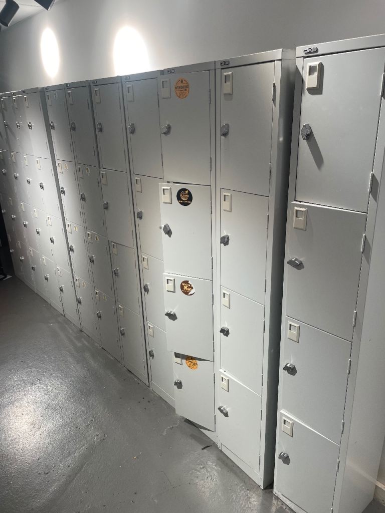 4-Tier Metal Lockers – Industrial Steel Storage (Individual or Bulk)