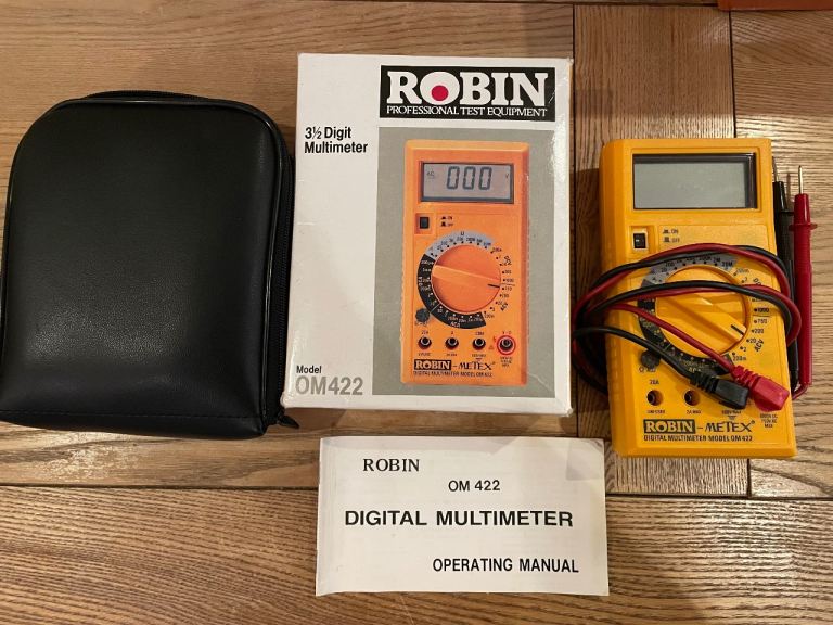 Robin - OM 420 Digital Multimeter with case and set of RS Components 