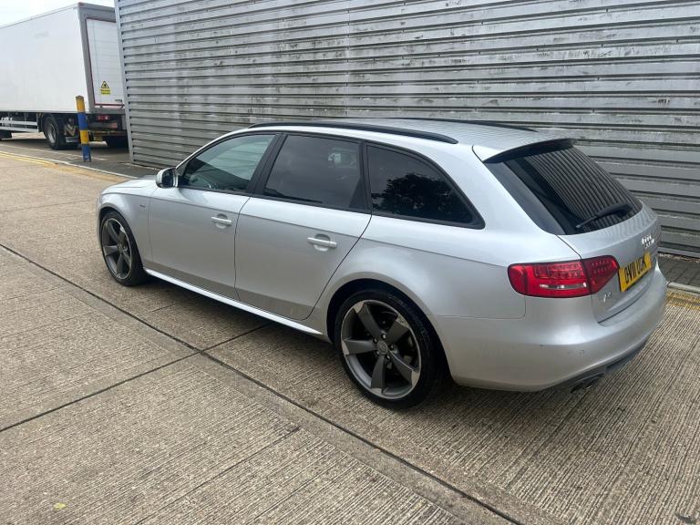 2011 Audi A4 2.0 TDI 136 Black Edition 5dr [Start Stop] ESTATE Diesel Manual