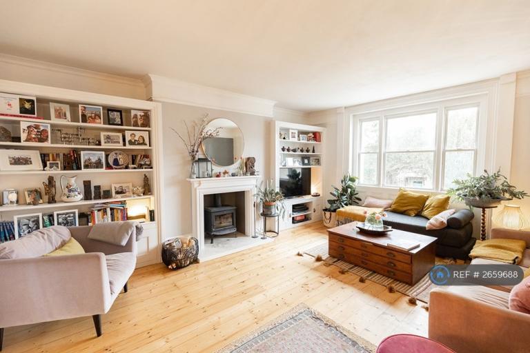 4 bedroom flat in Sandrock Road, Tunbridge Wells, TN2 (4 bed) (#2659688)