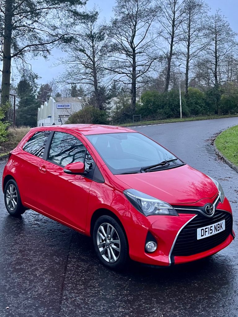 Toyota, YARIS, Hatchback, 2015, Manual, 1329 (cc), 3 doors