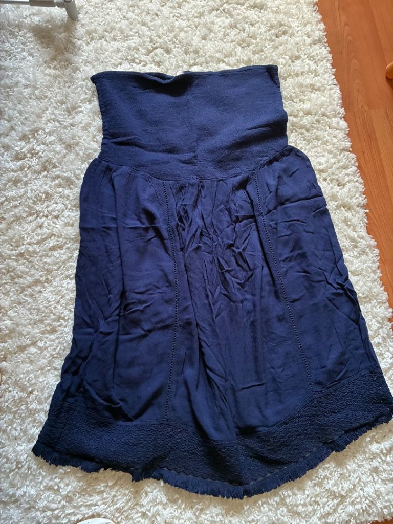 F and F Lovely Blue Summer Skirt – Good Condition
