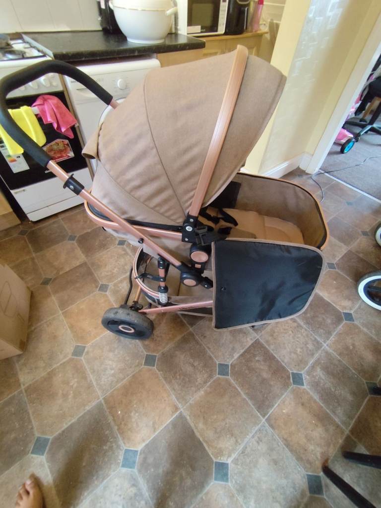 Child Pram in good condition 