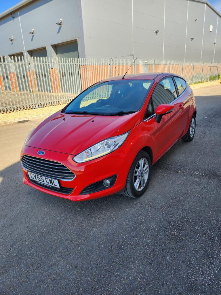 Ford, FIESTA, Hatchback, 2015, Manual, 1241 (cc), 3 doors
