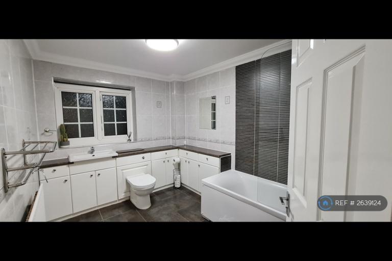 4 bedroom house in Partridge Knoll, Purley, CR8 (4 bed) (#2639124)