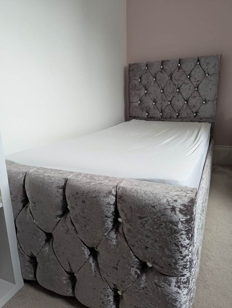 Grey Velvet Single Bed