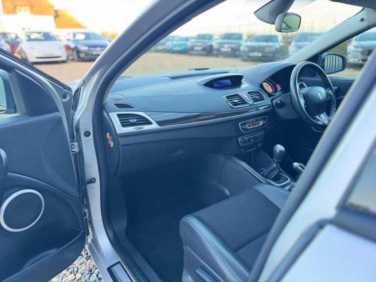 2009 Renault Megane 1.9 dCi Privilege Euro 4 5dr HATCHBACK Diesel Manual