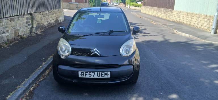 citreon c1 £20 a year tax 1 litre petrol  manual long mot till march 2027 