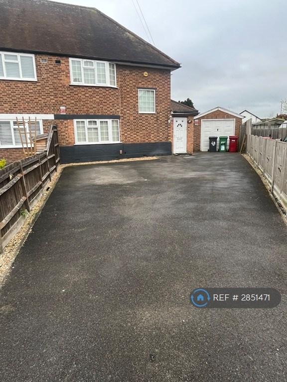 3 bedroom house in Plackett Way, Slough, SL1 (3 bed) (#2851471)