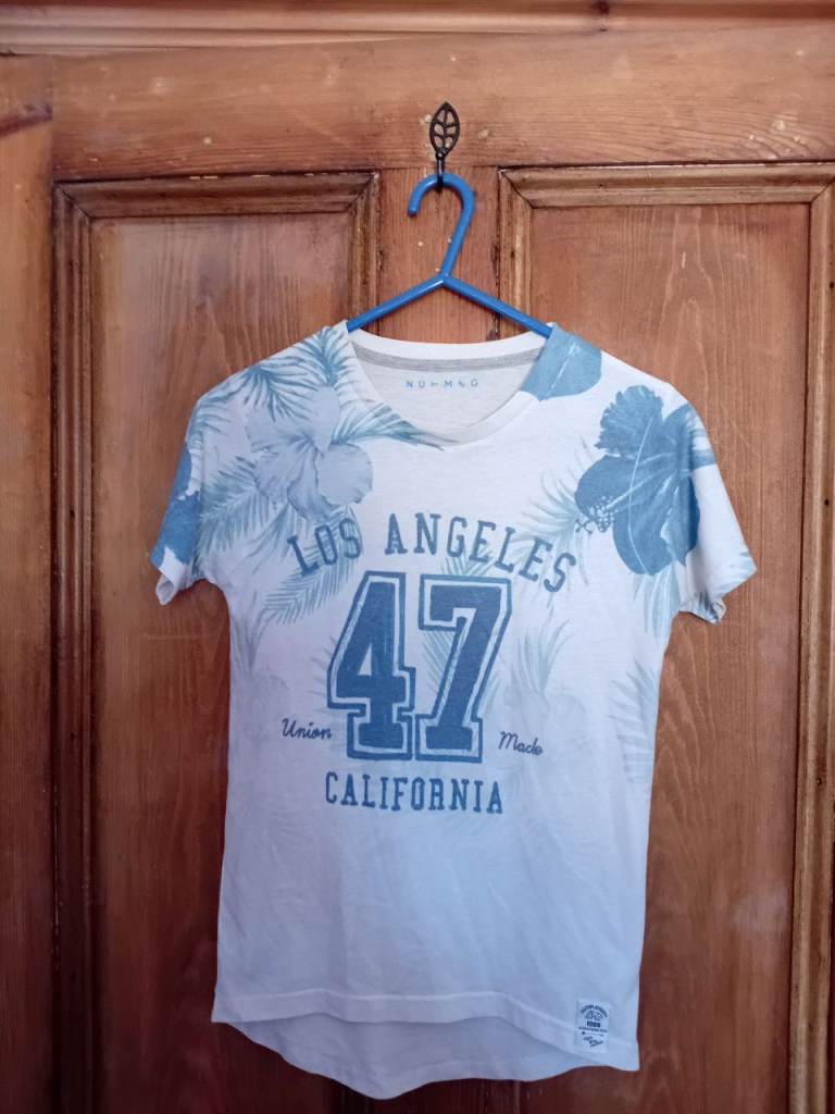 Boys LA  T - Shirt Age 8-9