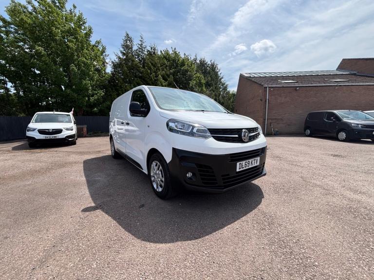2019 Vauxhall Vivaro 2900 1.5d 100PS Dynamic H1 Van cam belt and water pump done PANEL VAN Diesel...