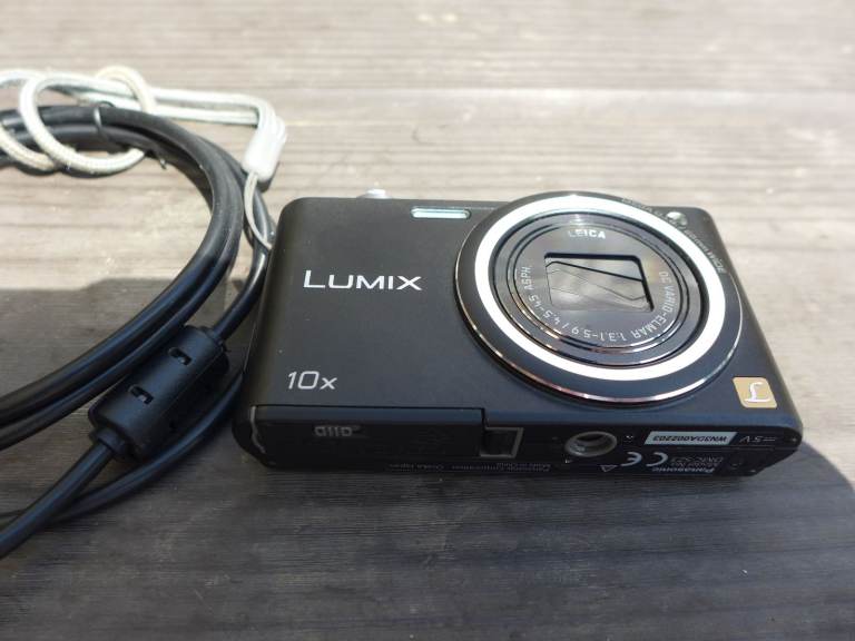 Lumix DMC-SZ3 16mp 10x zoom 35mm lens