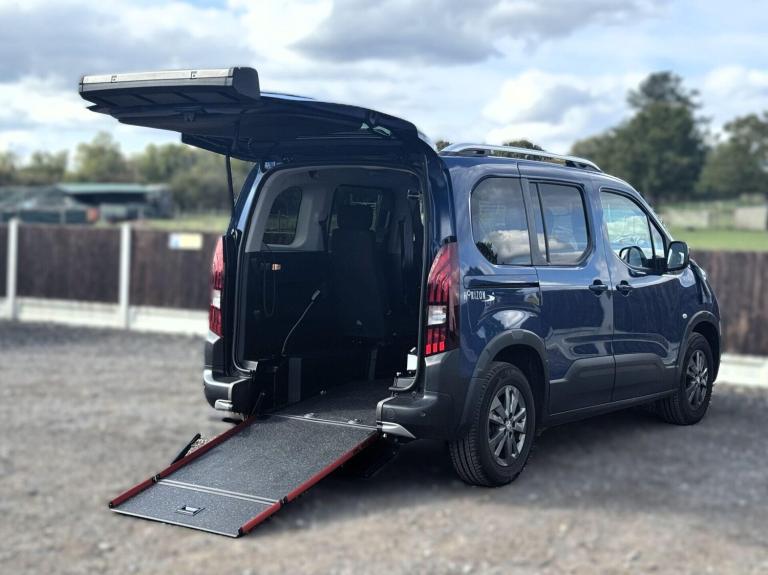 2022 Peugeot Rifter 1.5 BlueHDi ALLURE WITH RAMP MPV Diesel Manual