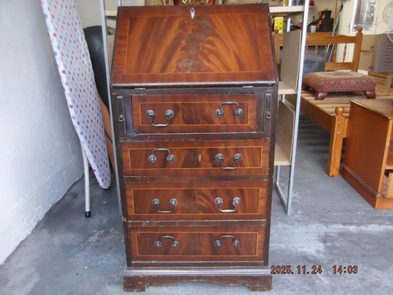 HOUSE CLEARANCE SALE