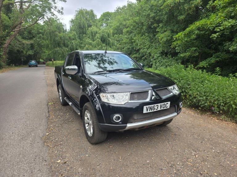 2013 Mitsubishi L200 Double Cab DI-D Barbarian 4WD 176Bhp PICK UP DIESEL Manual