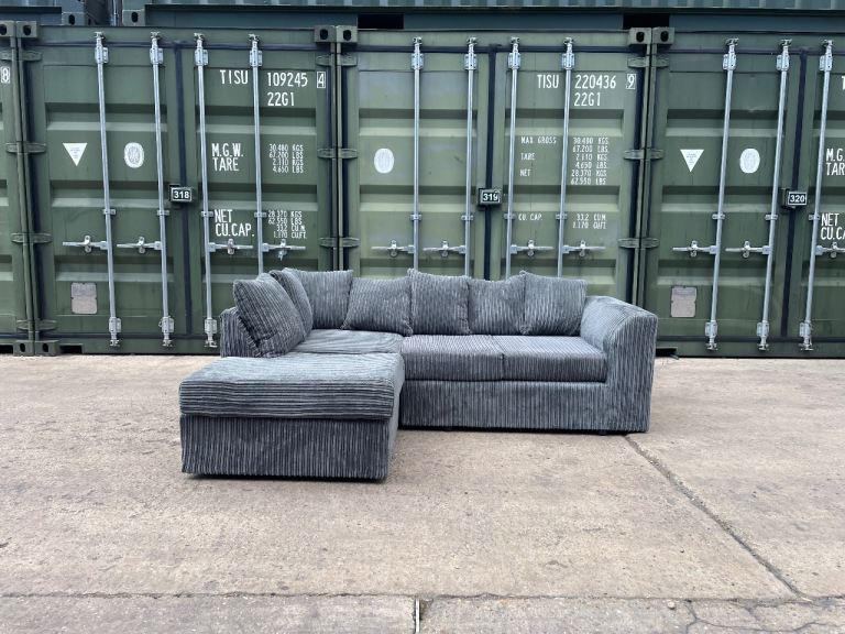 Grey right hand chaise sofa 🛋️ DELIVERY AVAILABLE