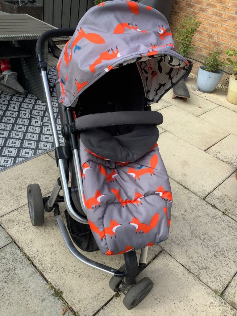 Cosatto giggle mix pram / buggy / pushchair. 2 in 1. Mister Fox. Grey. Inc. Cosatto rain cover
