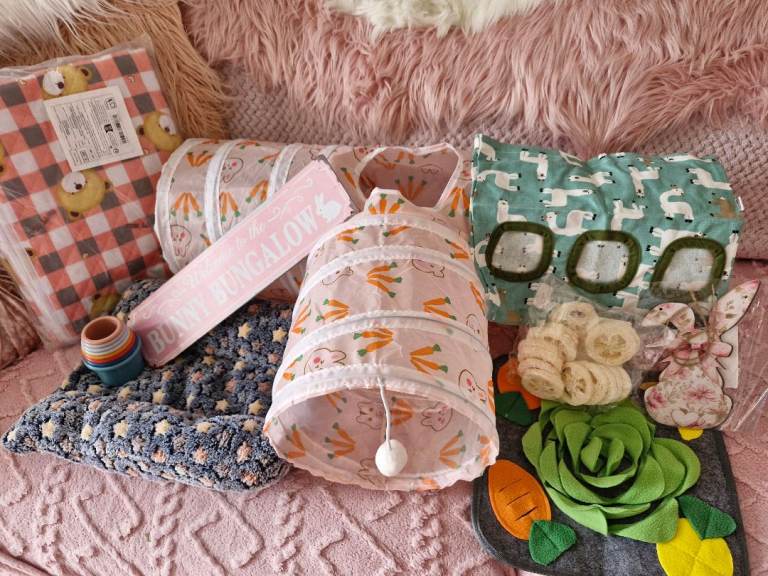 Rabbit/guinea pig  accessories 
