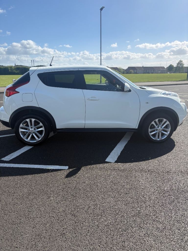 Nissan, JUKE, Hatchback, 2012, Manual, 1461 (cc), 5 doors