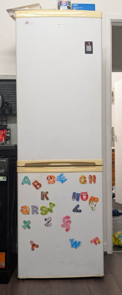 Long fridge 