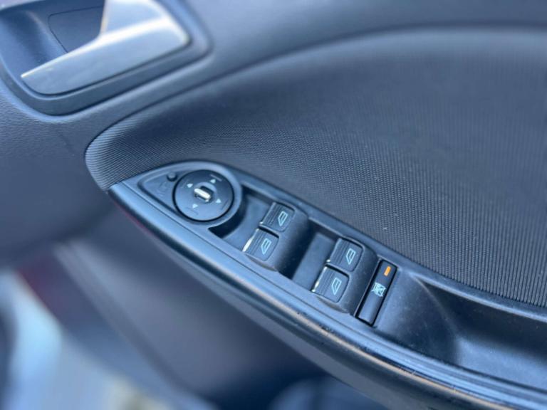 2013 Ford Focus 1.6 TDCi 115 Zetec S 5dr HATCHBACK DIESEL Manual