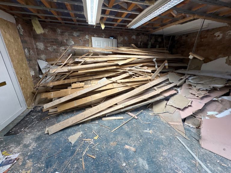 Floor boards Free fire wood 