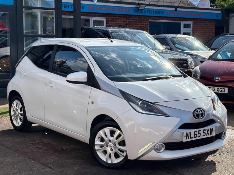 2015 Toyota AYGO 1.0 VVT-i x-pure Hatchback 5dr Petrol Manual Euro 6 (68 ps) HATCHBACK Petrol Manual