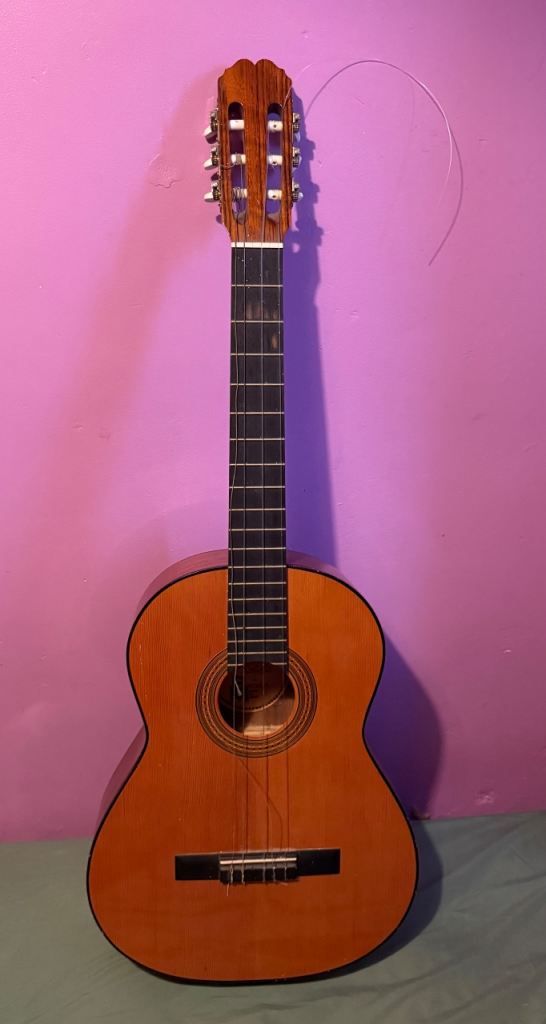 BM Ronda Classical Guitar – Made in Spain, Good Condition